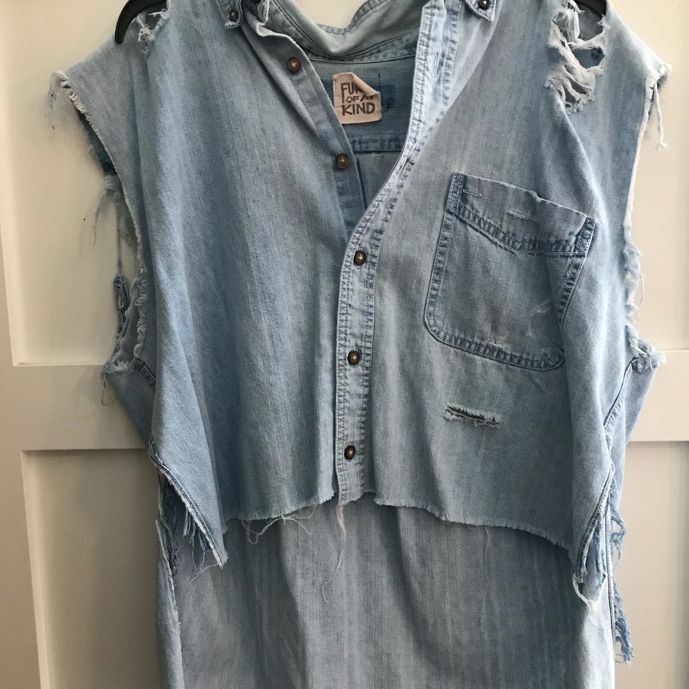 Distressed cropped jean shirt